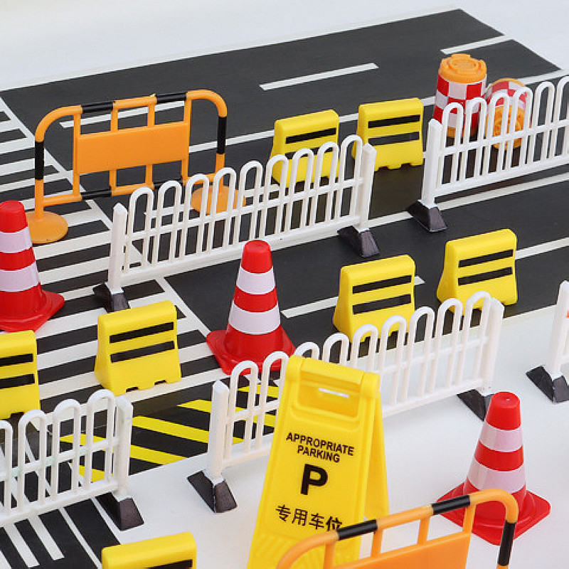 Kids Educational Gadget - Mini Traffic Road Signs & Roadblock